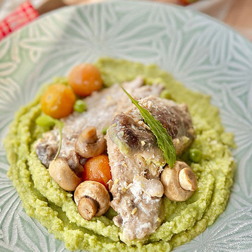 FILETES DE JUREL CON PURÉ DE ARVEJAS