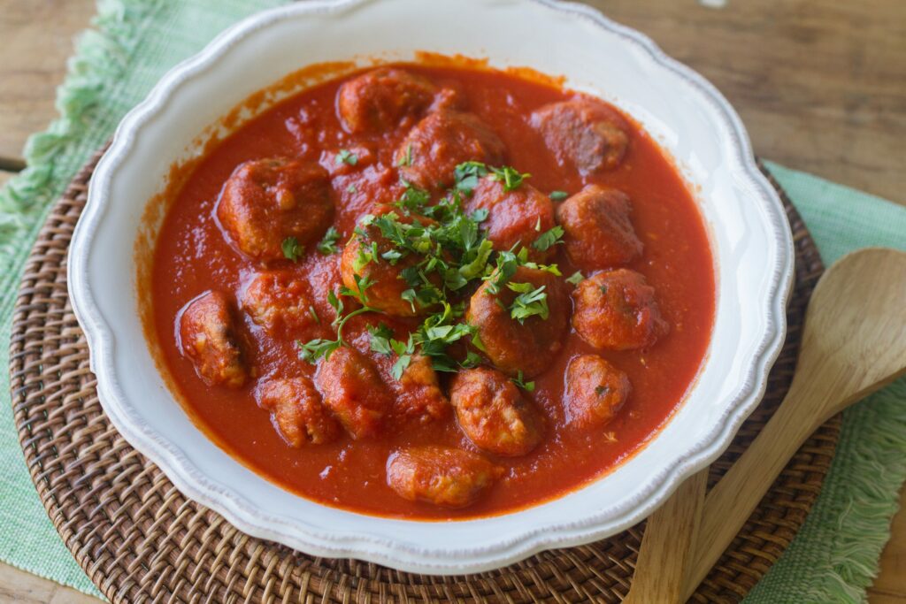 Algóndigas de Jurel con salsa de tomates